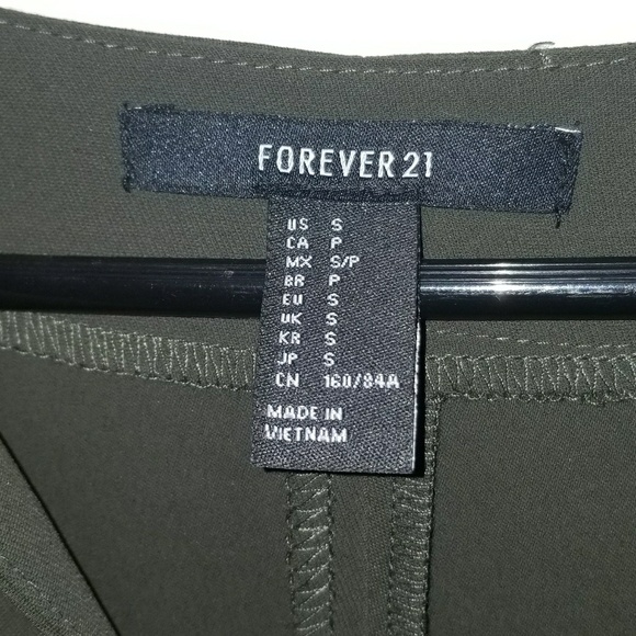 Forever 21 Green Dress with Belt - Picture 2 of 2